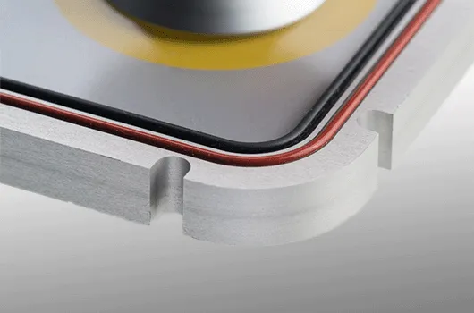 Dispenste Dichtung auf Bedienpanel